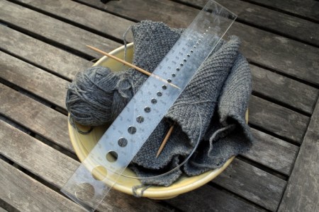Knitting gauge